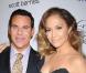 La petite chouchou du maquilleur des stars, Scott Barnes, c'est... Jennifer Lopez ! Il a même choisi un portrait de la star pour le mettre en couverture lors du lancement du livre About Face de Scott Barnes le 20 janvier 2010 