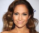 Jennifer Lopez lors du lancement du livre About Face de Scott Barnes, le maquilleur des stars, le 20 janvier 2010 à New York