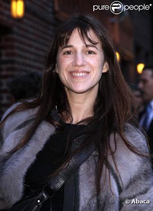 Charlotte Gainsbourg aura bientôt sa propre marionnette de Serge Gainsbourg