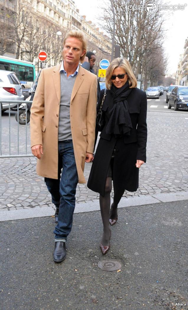 Claire Chazal et Arnaud Lemaire à la Fashion Week, à Paris. Défilé Dior le 25/01/2010