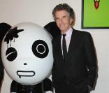 Jack Lang lors du vernissage de l'exposition Hi Panda by Ji-Ji, le 25 janvier 2010 au Art Club du Palais de Tokyo.