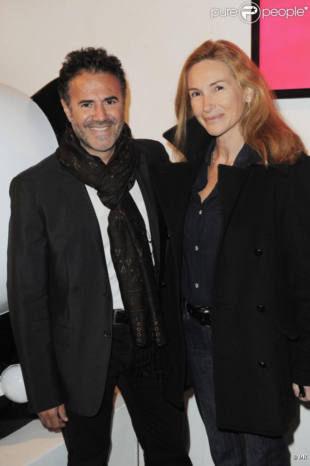 Isabelle Doval et José Garcia lors du vernissage de l'exposition Hi Panda by Ji-Ji, le 25 janvier 2010 au Art Club du Palais de Tokyo.