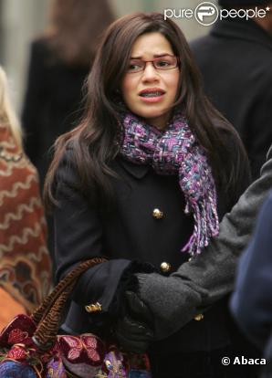 America Ferrera sur le tournage d'Ugly Betty