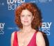Regardez la grande Susan Sarandon donner... la fessée !