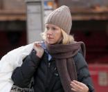 Naomi Watts, à New York, promène ses deux garçons. 1er février 2010