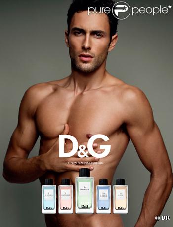Noah Mills dans la campagne D&G