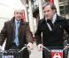 Paul Belmondo et Alain Juppé : virée entre bonhommes...  mais en vélo !