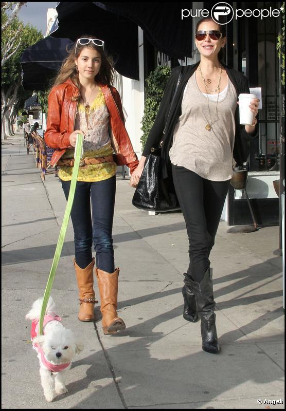 Teri Hatcher et sa fille à Los Angeles le 4 février 2010