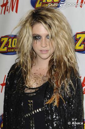 Ke$ha tente le buzz sur Internet avec sa nouvelle vidéo publiée le 4 février 2010 !