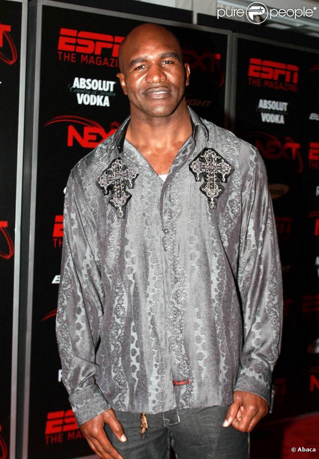 Evander Holyfield à l'occasion de la soirée organisée par  ESPN Magazine , au Fontainebleau Hotel de Miami Beach, le 6 février 2010.