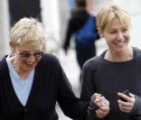 Portia De Rossi et Ellen DeGeneres, balade en tête dans les rues de Los Angeles le 6 février 2010