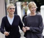 Portia De Rossi et Ellen DeGeneres, balade en tête dans les rues de Los Angeles le 6 février 2010