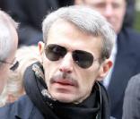 Lambert Wilson aux obsèques de George Wilson à l\'Eglise Saint-Roch à Paris (8 février 2010)