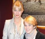 Mélanie Laurent et Hugo à la première de La Rafle, à Paris. 14/02/2010