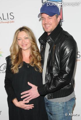 Rebecca Gayheart et Eric Dane participent à un tournoi de poker, à Los Angeles. 20/02/2010