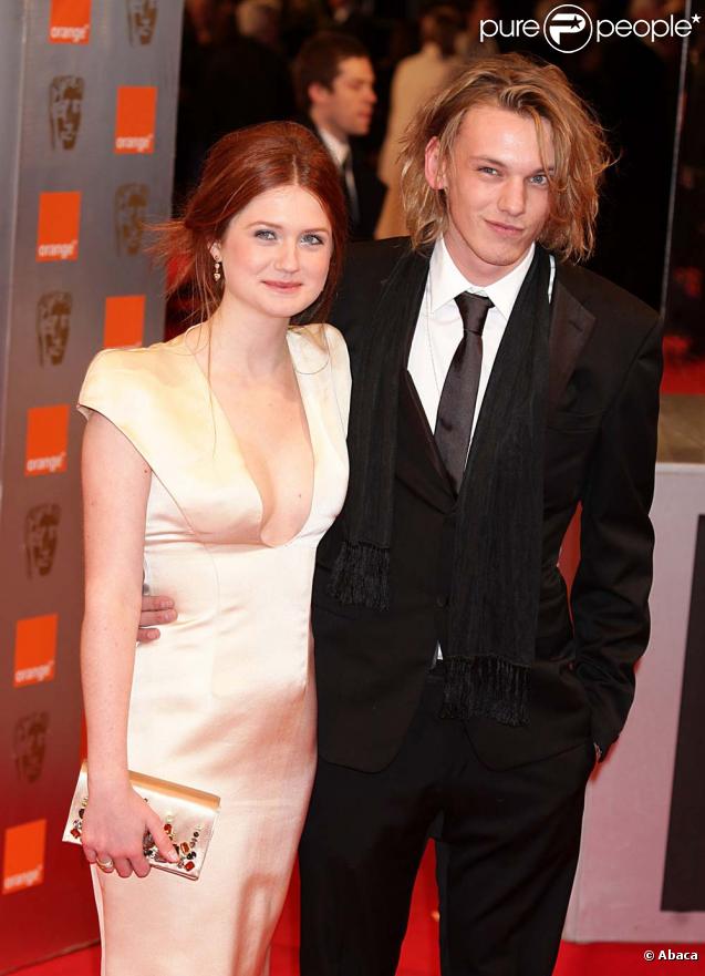 Bonnie Wright et Jaimie Campbell Bower lors de la cérémonie des Bafta, à Londres, le 21 février 2010 !