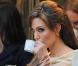Pendant que Brad Pitt s'occupe des enfants, Angelina Jolie tourne le film The Tourist, à Paris. 23/02/2010