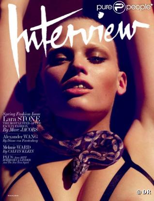 Lara Stone en couverture du magazine Interview