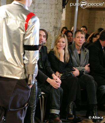 Kate Moss au Front Row du défilé James Small le 23 février 2010