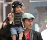 Matthew McConaughey et son adorable petit Levi (10 mars 2010, NYC)