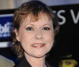 Après plus de 10 ans de succès, l'animatrice a finalement disparu de la surface people. Mais 2010 signe son retour. Alors qu'elle sera en concert à l'Olympia les 17, 18 et 19 avril prochains, Dorothée est l'invitée de Michel Drucker dimanche 14 mars.