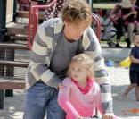 Dannielynn et son papa Larry Birkhead à Beverly Hills, le 13 mars