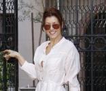 Kate Walsh se rend chez des amis à Beverly Hills le 14 mars 2010