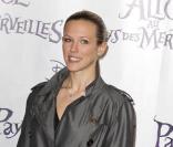 Lorie lors de la première à Paris d'Alice au Pays des merveilles le 15 mars 2010