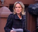 Sharon Stone sur le tournage de  New York Unité Spéciale , le 17 mars 2010 à Harlem ! 