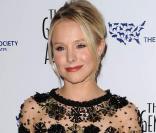 La ravissante Kristen Bell, à l'occasion de la 24e cérémonie des Genesis Awards, qui s'est tenue au Beverly Hilton Hotel de Los Angeles, le 20 mars 2010.