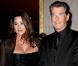 Pierce Brosnan et son épouse Keeley Shaye Smith, à l'occasion de la 24e cérémonie des Genesis Awards, qui s'est tenue au Beverly Hilton Hotel de Los Angeles, le 20 mars 2010.