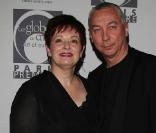 Fabienne Thibeault, ici avec son mari Jean-Pierre, recevra le 30 mars 2010 les insignes de la Légion d'honneur