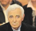 Charles Aznavour et Grand Corps Malade partageront un duo sur le prochain album de ce dernier.