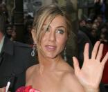 Jennifer Aniston lors de l\'avant-première de The Bounty Hunter, le chasseur de primes, au Gaumont Marignan de Paris  le 28 mars 2010