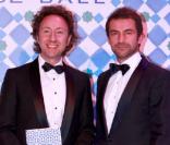 Stéphane Bern et Cyril Vergniol, à l'occasion du célèbre Bal de la Rose, qui s'est tenu au Sporting Club de Monte Carlo, à Monaco, le 27 mars 2010.
