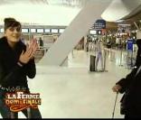 Kelly et Francky à l'aéroport 