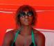 Serena Williams porte un maillot de bain vert émeraude à dentelle alors qu'elle bronze sur la plage de South Beach à Miami le 2 avril 2010