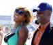 Serena Williams porte un maillot de bain vert émeraude à dentelle alors qu'elle bronze sur la plage de South Beach à Miami le 2 avril 2010