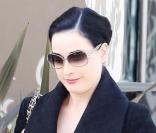 Dita Von Teese sortant de son cours de pilates à Hollywood, le 12 avril 2010