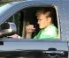 Dolph Lundgren en voiture dans les rues de Los Angeles