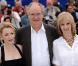 Lesley Manville, Ruth Sheen and Jim Broadbent lors du photocall d'Another Year au Festival de Cannes, le 15 mai 2010