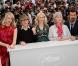 Lucy Punch, Woody Allen, Naomi Watts, Gemma Jones et Josh Brolin lors du photocall à Cannes pour You Will Meet A Dark Stranger, le 15 mai 2010