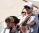 Les trois fils Beckham, ultra-lookés, ont attiré les flashes lors de leur apparition au concert des Jonas Brothers, samedi 15 mai.