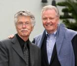 Tom Skerritt et Jon Voight sur Hollywood Boulevard, le 18/05/2010