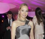 Ornella Muti lors de la soirée organisée par le joaillier de Grisogono le 18 mai 2010 dans l'hôtel du Cap Eden Roc  à Antibes