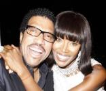 Lionel Richie et Naomi Campbell lors de la soirée organisée par le joaillier de Grisogono le 18 mai 2010 dans l'hôtel du Cap Eden Roc  à Antibes