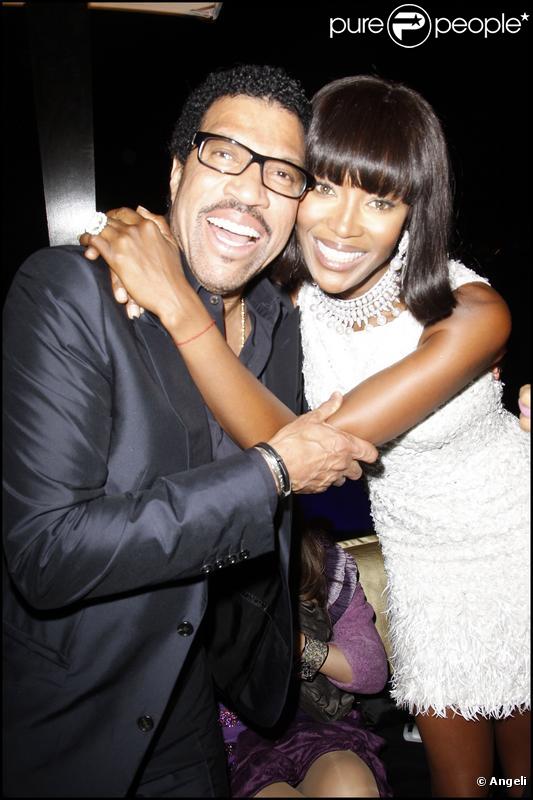 Lionel Richie et Naomi Campbell lors de la soirée organisée par le joaillier de Grisogono le 18 mai 2010 dans l'hôtel du Cap Eden Roc  à Antibes