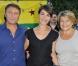 Alessandra Sublet entourée de ses parents lors de la soirée de solidarité Chico & les Gypsies au patio de Camargue afin de récolter des fonds pour la cause du don d'organes et celle de l'association Rêves le 28 mai 2010
