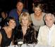 Alessandra Sublet et ses parents en compagnie de Charles Aznavour et Nicole Sonneville lors de la soirée de solidarité Chico & les Gypsies au patio de Camargue afin de récolter des fonds pour la cause du don d'organes et celle de l'association Rê