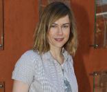Marie-Josée Croze à Roland-Garros pour assister aux demi-finales féminines, le 3 juin 2010